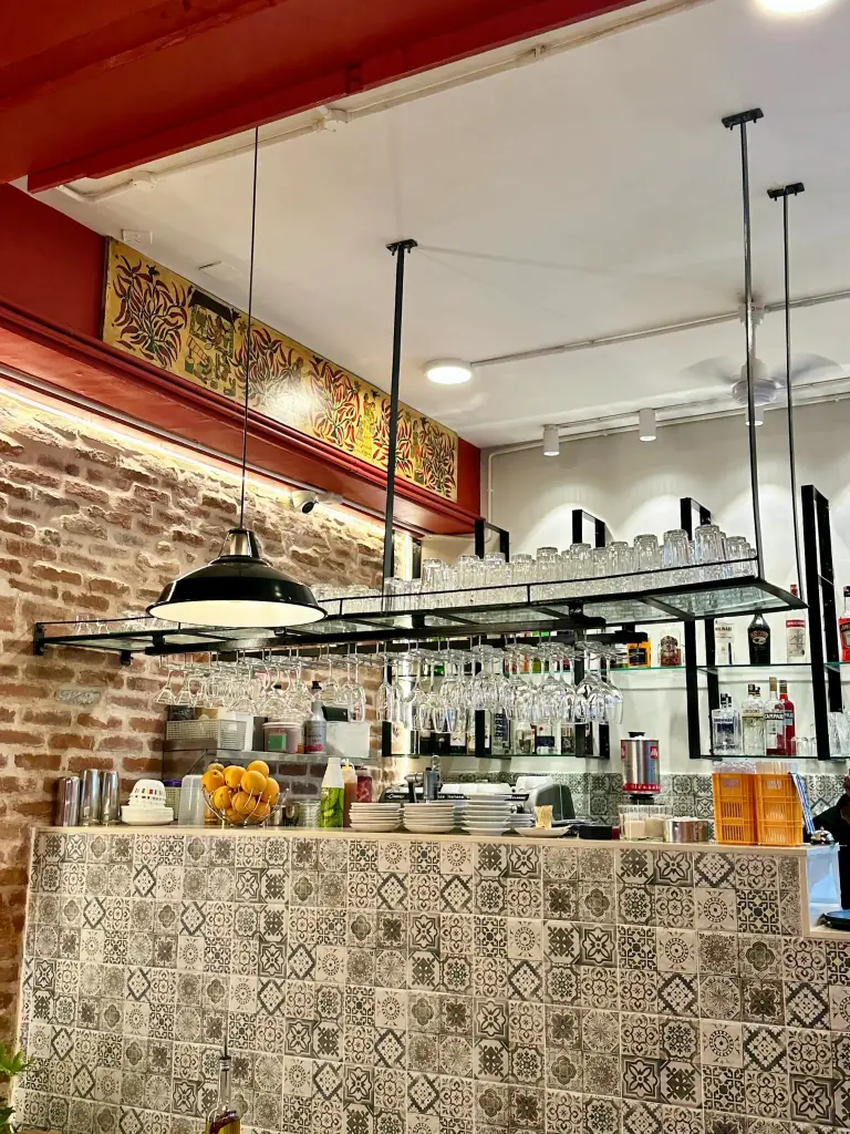 How Sustainable Architecture Transforms the Future of Resort Experiences